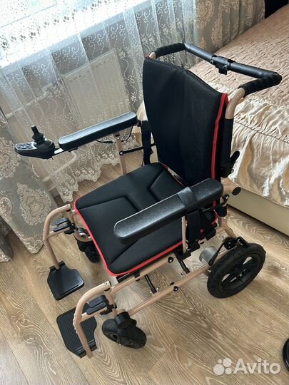 Легкая электроколяска с пультом ду Compact 15