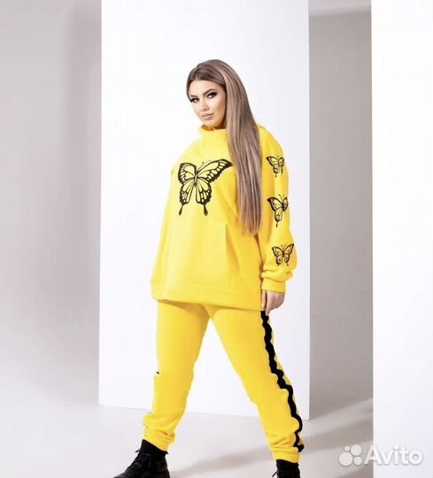 Спортивный костюм женский новый