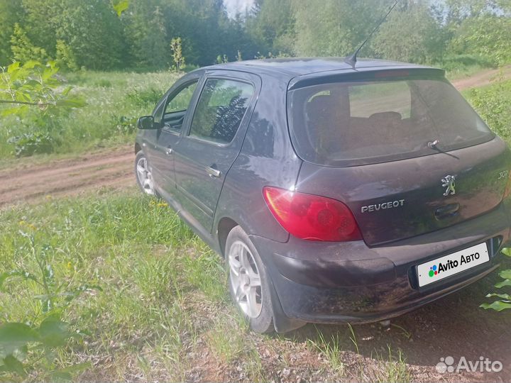 Peugeot 307 1.4 МТ, 2005, 300 000 км