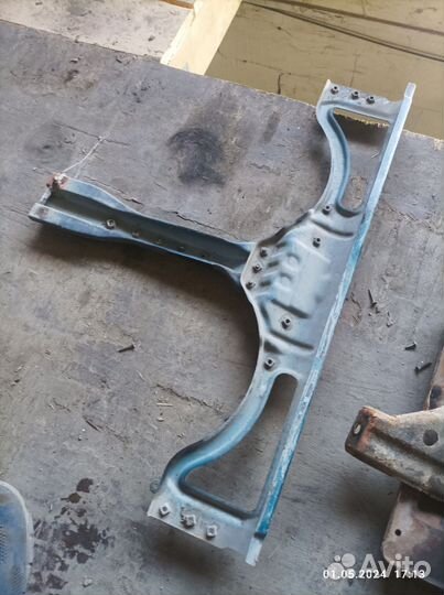 Панель передняя (телевизор) Hyundai Starex h1