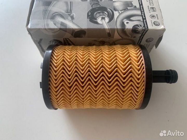 Фильтр масляный Skoda Octavia 2004-2013