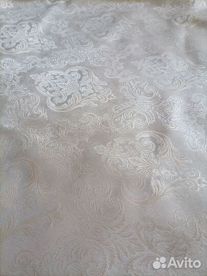 Скатерть жаккардовая