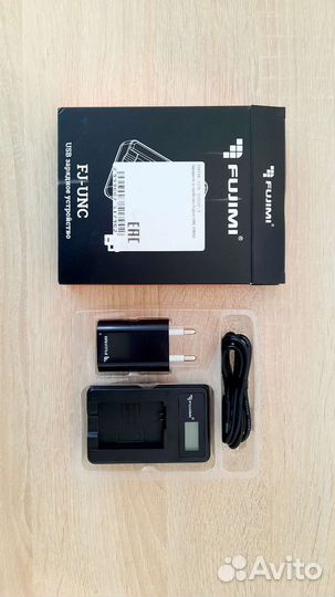 Зарядное устройство для фотокамер Sony NP-FW50