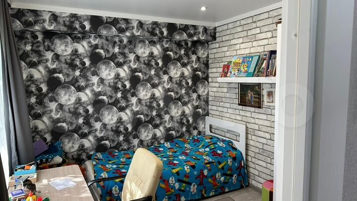 4-к. квартира, 58 м², 1/5 эт.