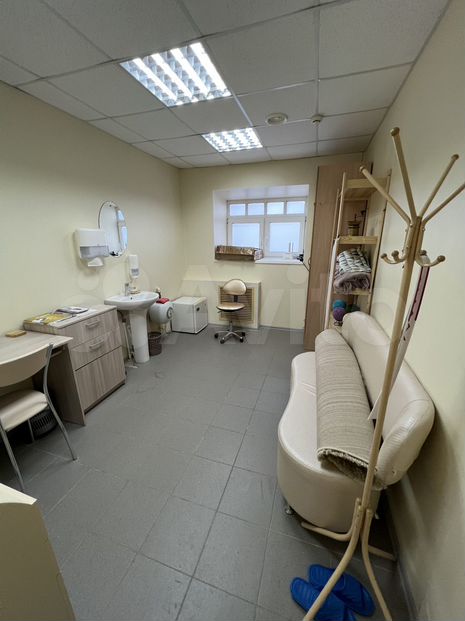 Нежилое помещение, 356 м²