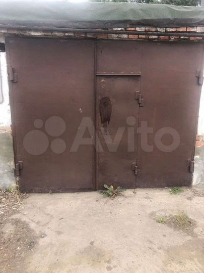 Гараж, > 30 м²