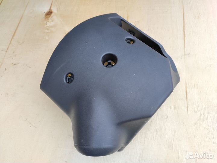 Кожух рулевой колонки на Opel Corsa D