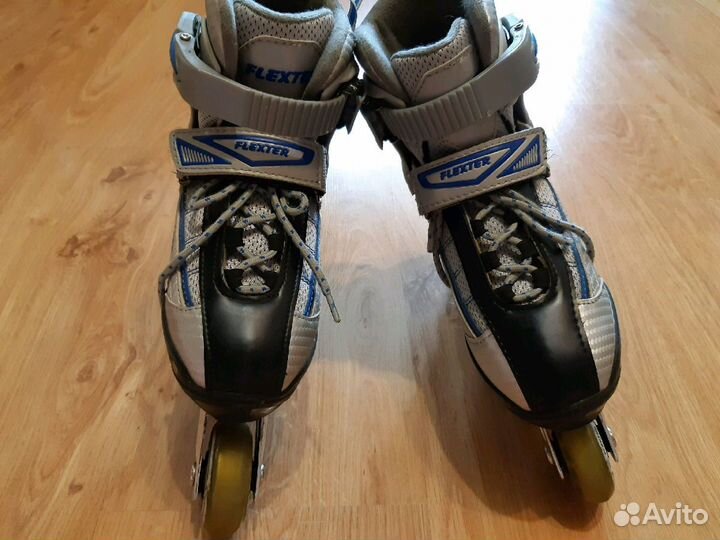 Роликовые коньки