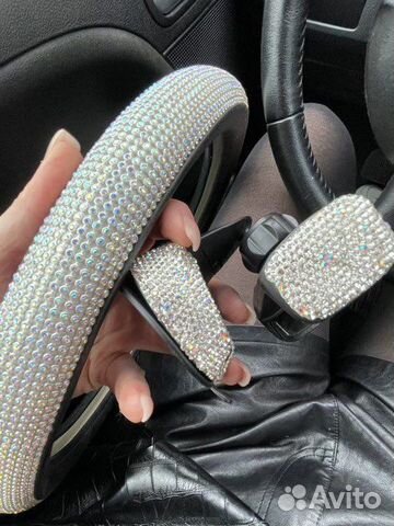 Оплетка на руль со стразами