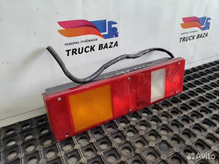 Фонарь задний левый
