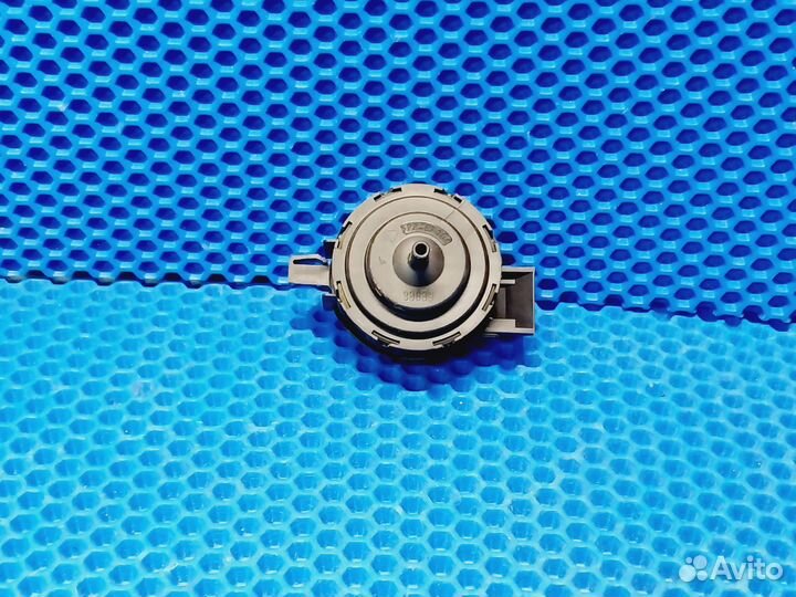 Датчик уровня воды (прессостат) стиральной машины