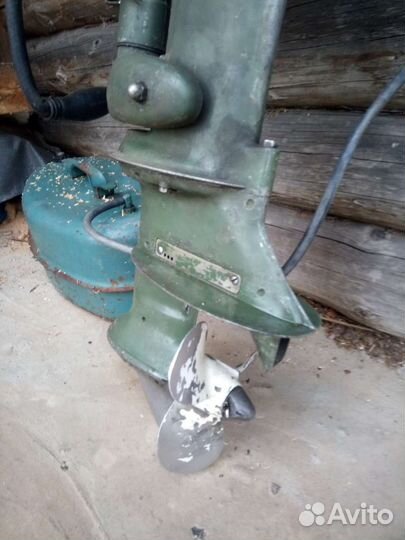 Лодочный мотор