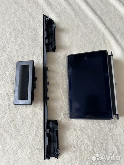 Штатный монитор от audi A4 B9