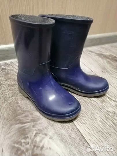 Резиновые сапоги