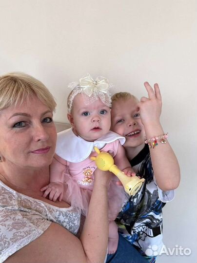 Услуги няни для ребенка