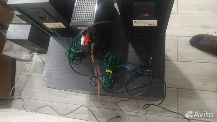 Акустика 2.1 громадный сабвуфер 55х50х45 см