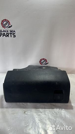 Бардачок volkswagen passat B 3