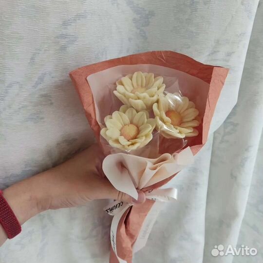 Букет на день воспитателя учителя из шоколада