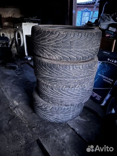 Triangle TR968 215/45 R17