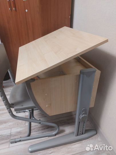 Растущая парта и стул бу