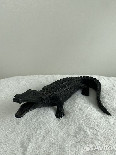 Статуэтка Крокодила