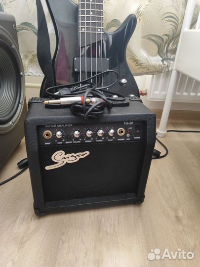 Smiger Бас гитара(5 струная)и комбик