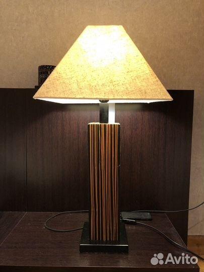 Лампа настольная