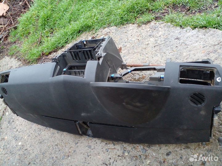 Панель (торпеда) opel astra h