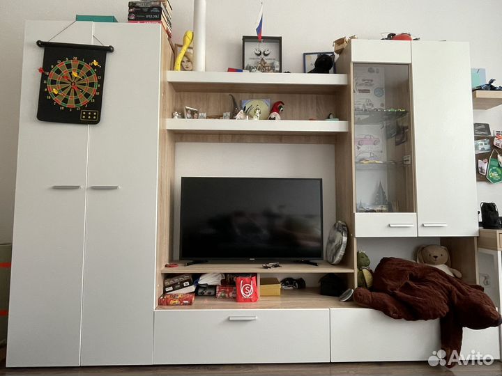 Стенка в гостиную