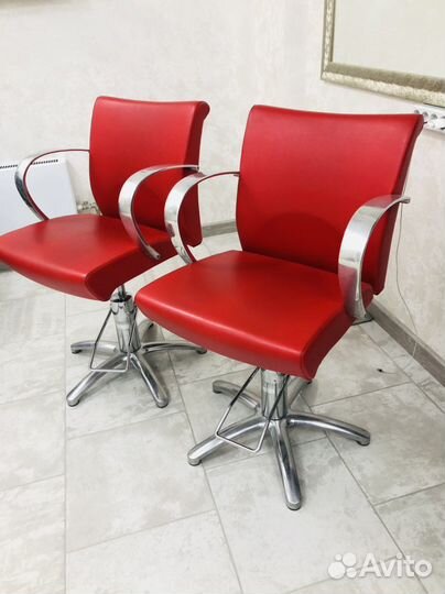 Кресло для парикмахера бу