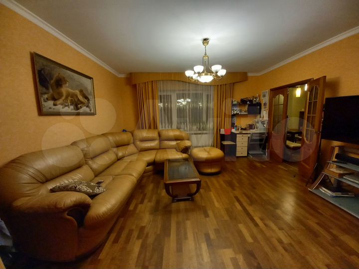 3-к. квартира, 109 м², 2/9 эт.