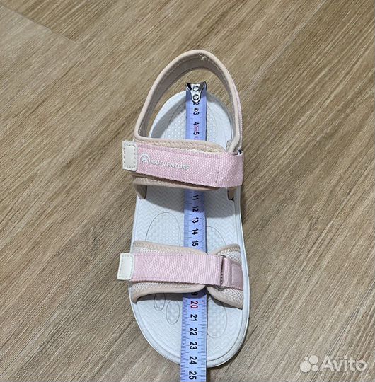 Босоножки для девочки Outventure 36 р
