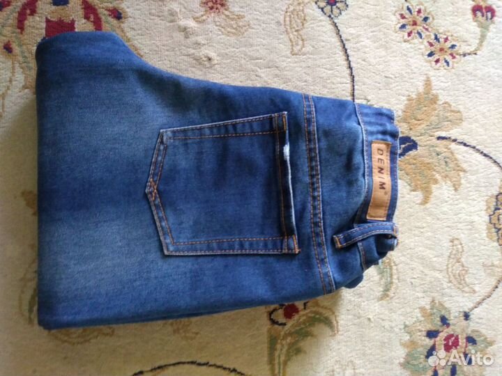 Джинсы