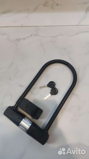 Замок для велосипеда типа скоба + крепление