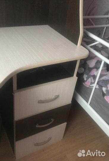 Уголок школьника бу