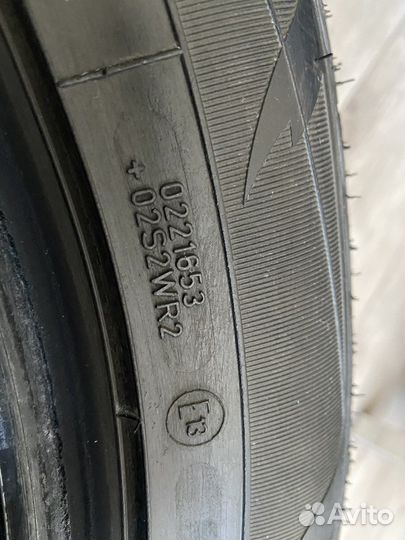 Goodyear UltraGrip Ice 2+ 215/55 R17 94