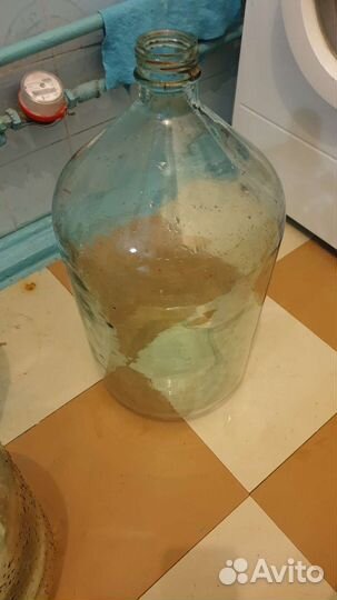 Стеклянные бутыли 20л, 10л