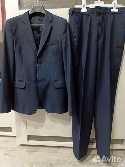 Школьный костюм