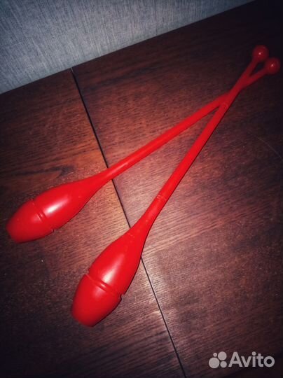 Булавы гимнастические