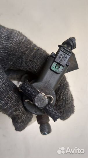 Форсунка топливная Volvo XC90, 2005