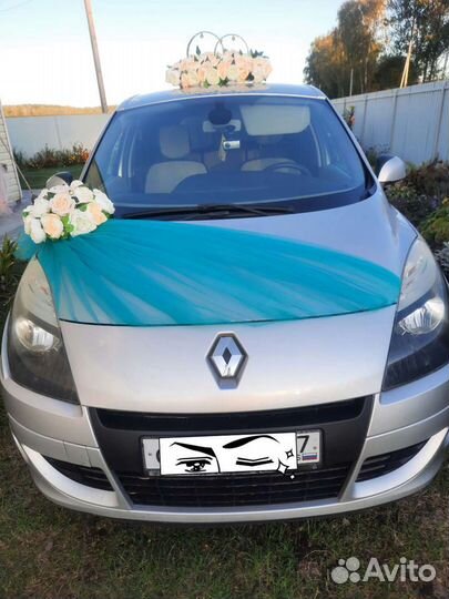 Свадебные украшения для автомобиля