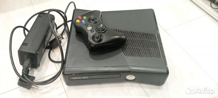 Xbox 360, беспроводной геймпад