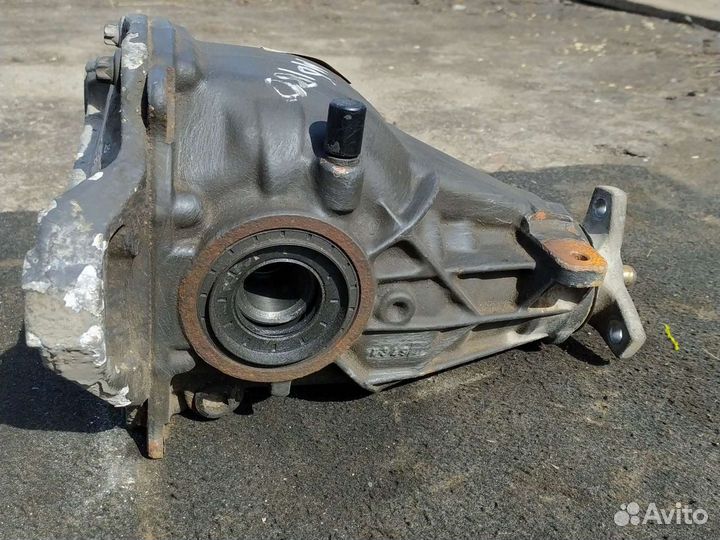 Редуктор задний Mercedes-Benz C180 W204 W212 W 212