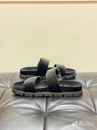 Шлепанцы Prada