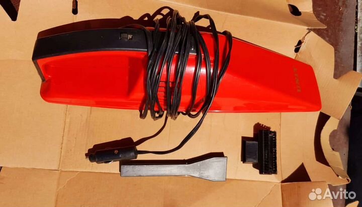 Автомобильный пылесос