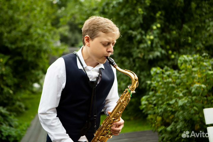 Саксофонист