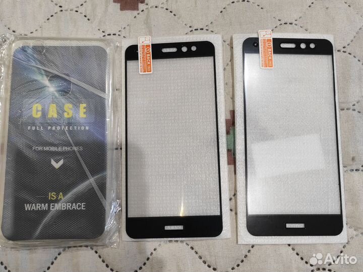 Зашитное стекло и чехол к телефону Huawei P10