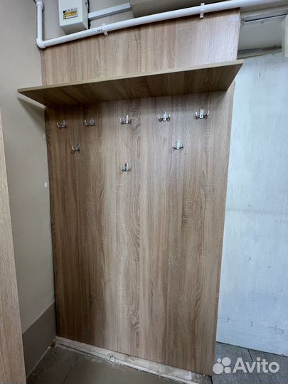 Вешалка в прихожую