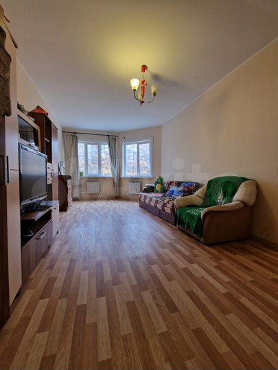 2-к. квартира, 70,3 м², 2/3 эт.