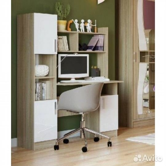 Письменный стол